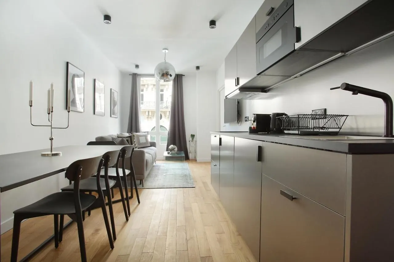 Residence Center Of Paris By Studio Prestige Francja