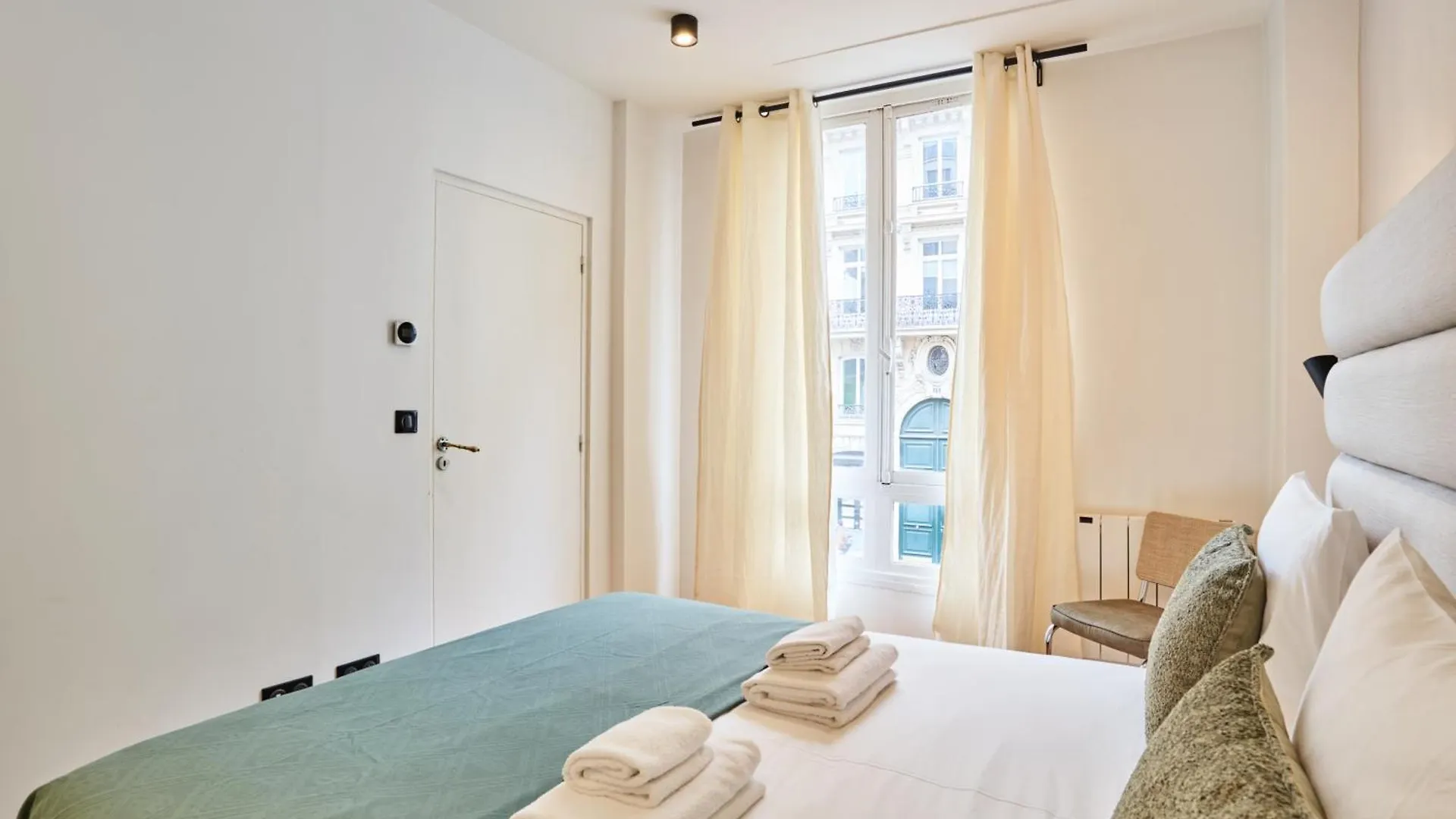 Residence Center Of Paris By Studio Prestige 0*,  Francja
