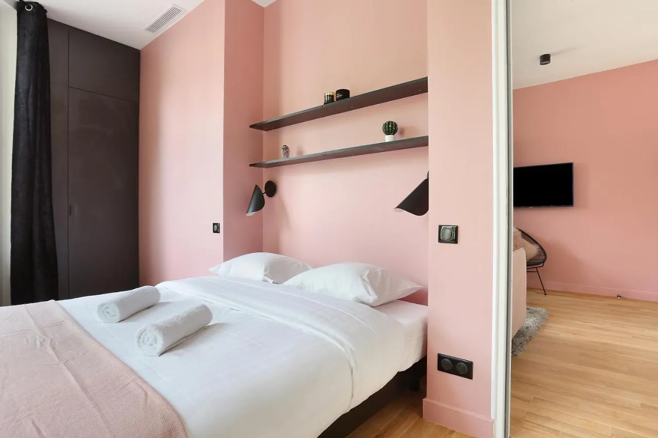 Residence Center Of Paris By Studio Prestige 0*,  Francja